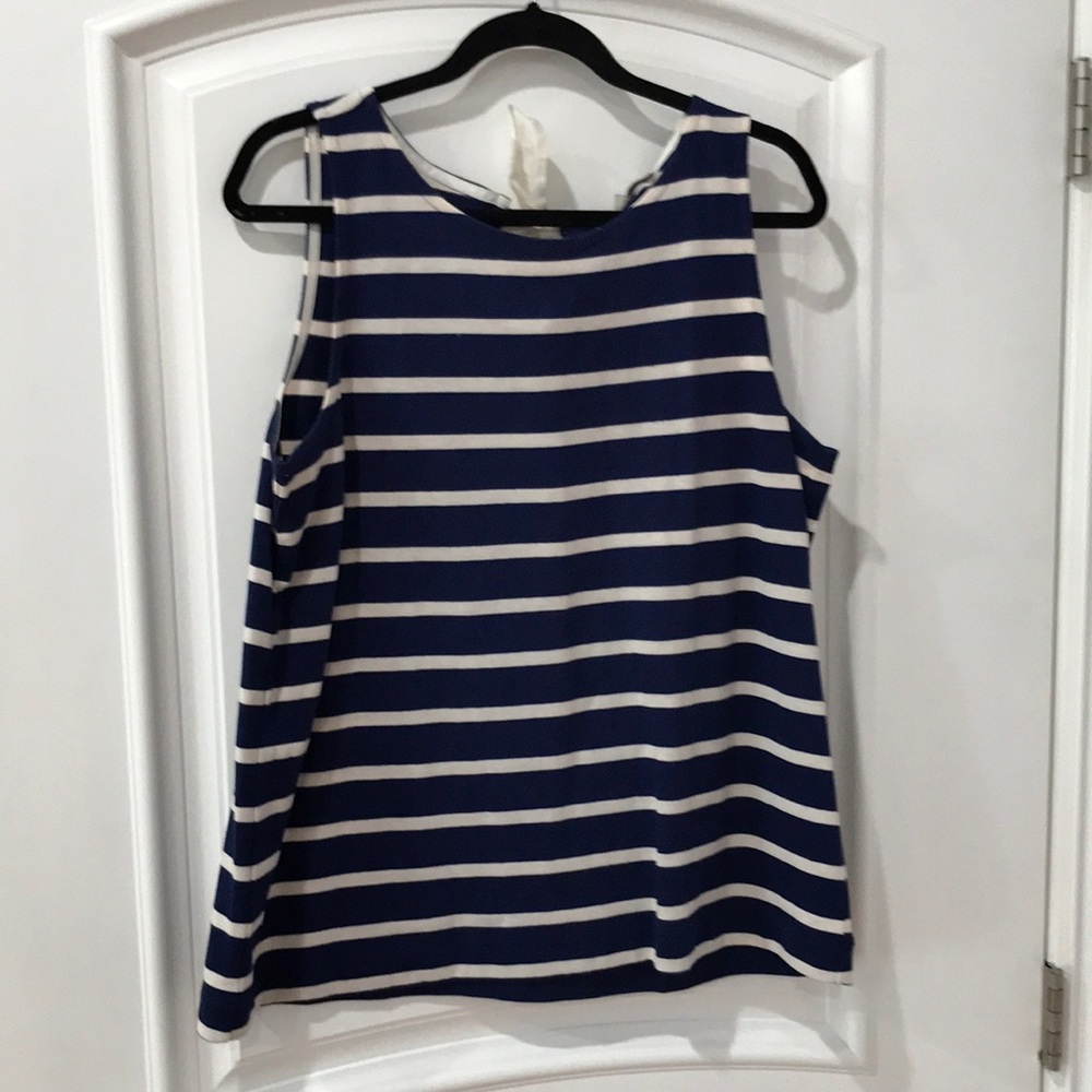 LOFT BEAUTIFUL TOP SIZE L